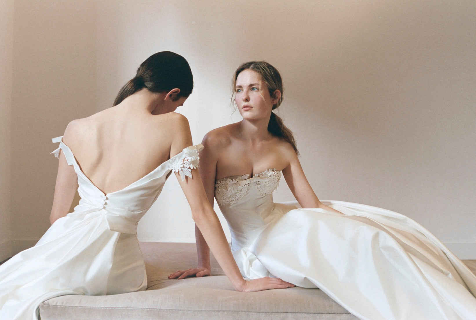 AA021A_1_bac0ea5f-8fc0-400d- AA021A_1_bac0ea5f-8fc0-400d-