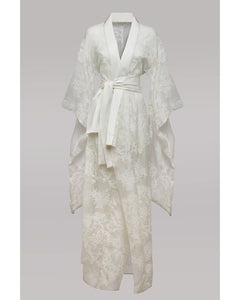 Vestaglia kimono lungo in garza con motivo a pizzo, colletto in raso di seta e cintura in raso di seta