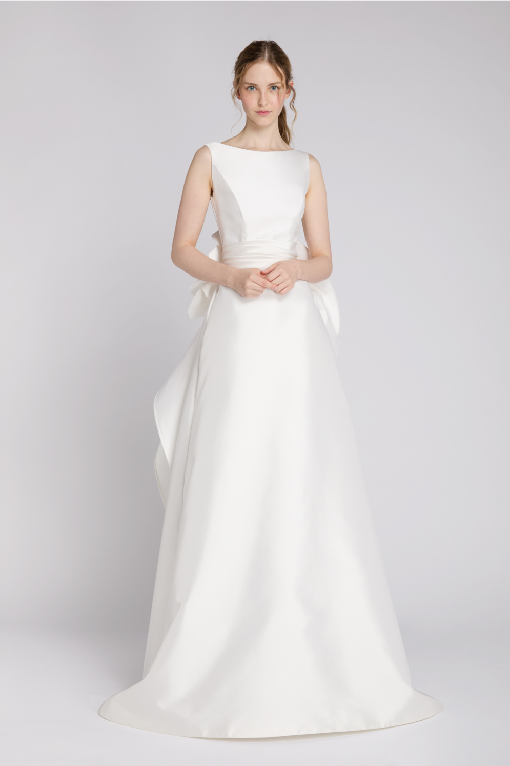 Abito sposa Magnolia in mikado bianco | Antonio Riva Milano