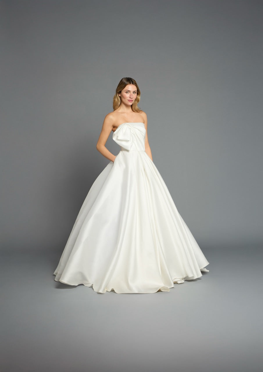 Abito sposa Perla in mikado bianco | Antonio Riva Milano