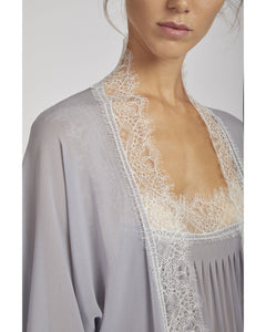 Long dressing gown with lace