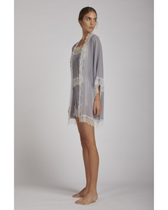 Short lace dressing gown
