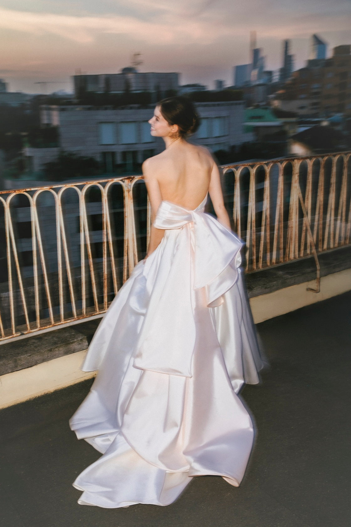 Abito sposa Mirage in mikado bicolor | Antonio Riva Milano