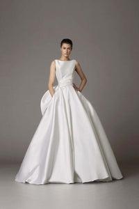 Iconic Dresses Antonio Riva Milano Iconic Dresses Antonio Riva Milano