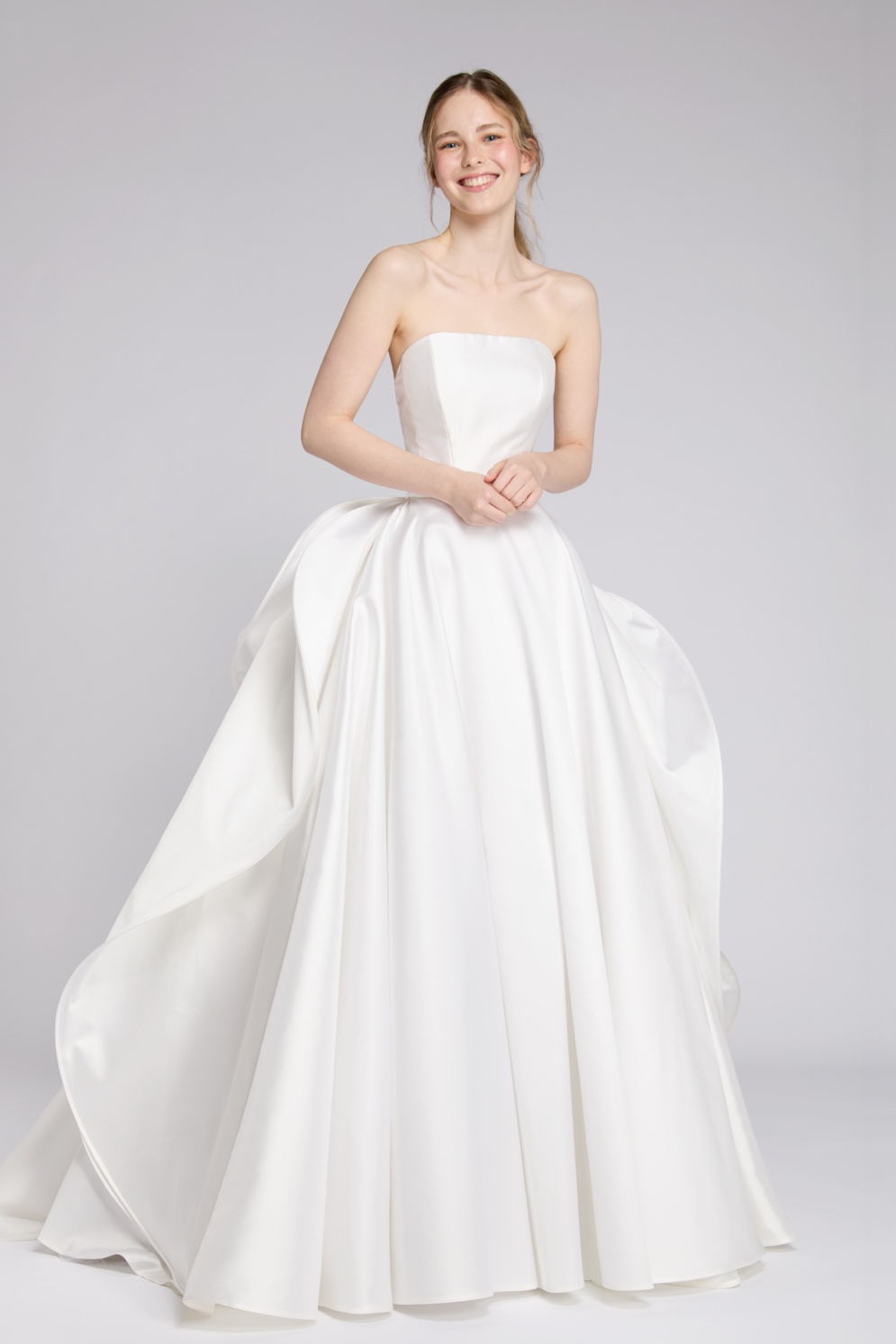 Abito sposa Calla in mikado bianco | Antonio Riva Milano