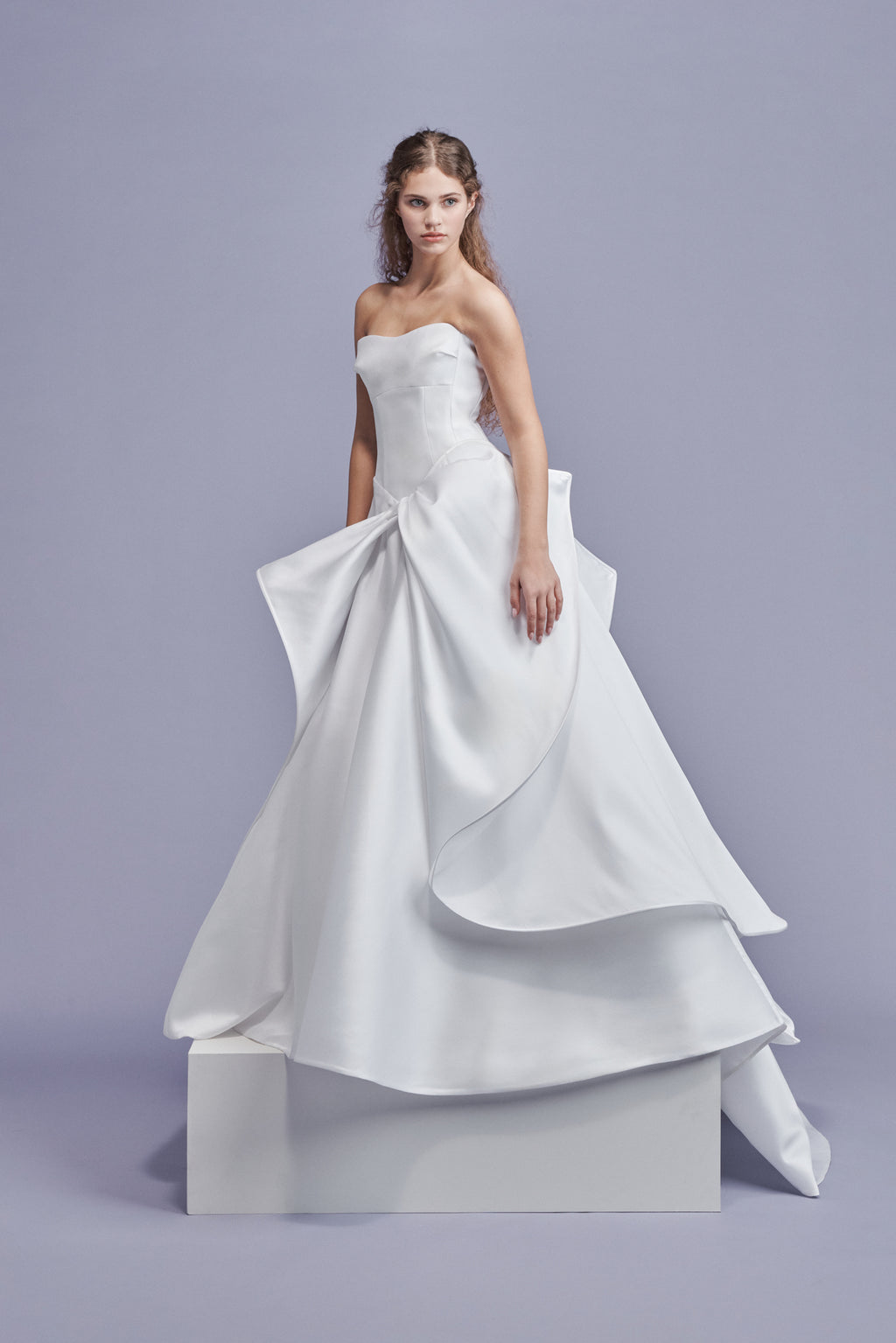 Abito sposa N. 16 in mikado | Antonio Riva Milano
