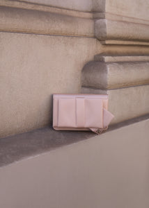 Antonio Riva Milano pochette da cerimonia Fiocco Media in tessuto mikado rosa con tracolla a catena dorata, Made in Italy